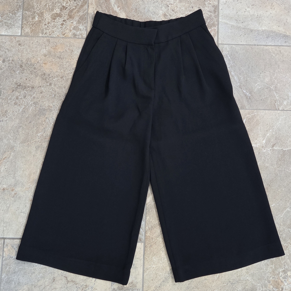 NWT Maeve Black Culotte Capris‎ Women XS Sleek Versatile Modern